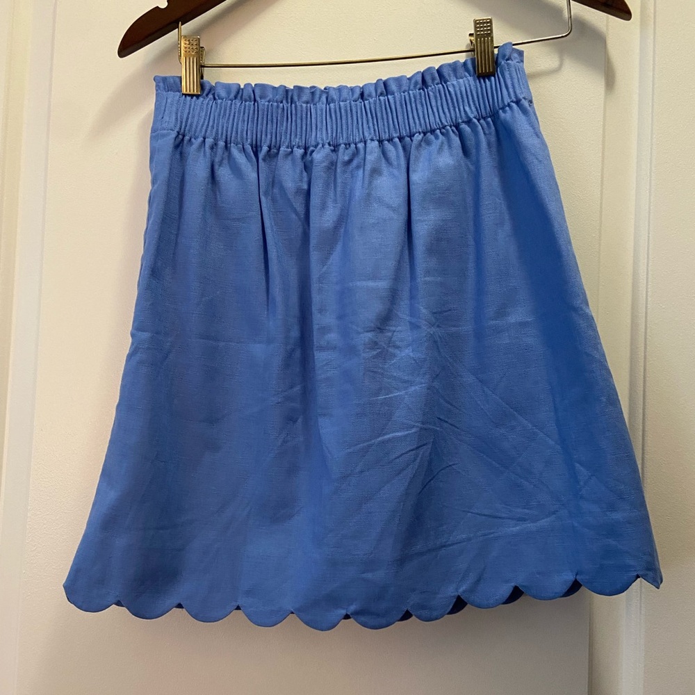 Scalloped skirt